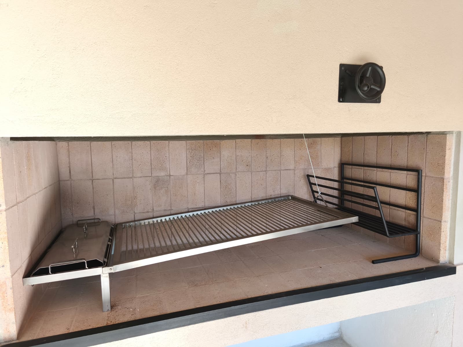 Parrilla con brasero modelo 3